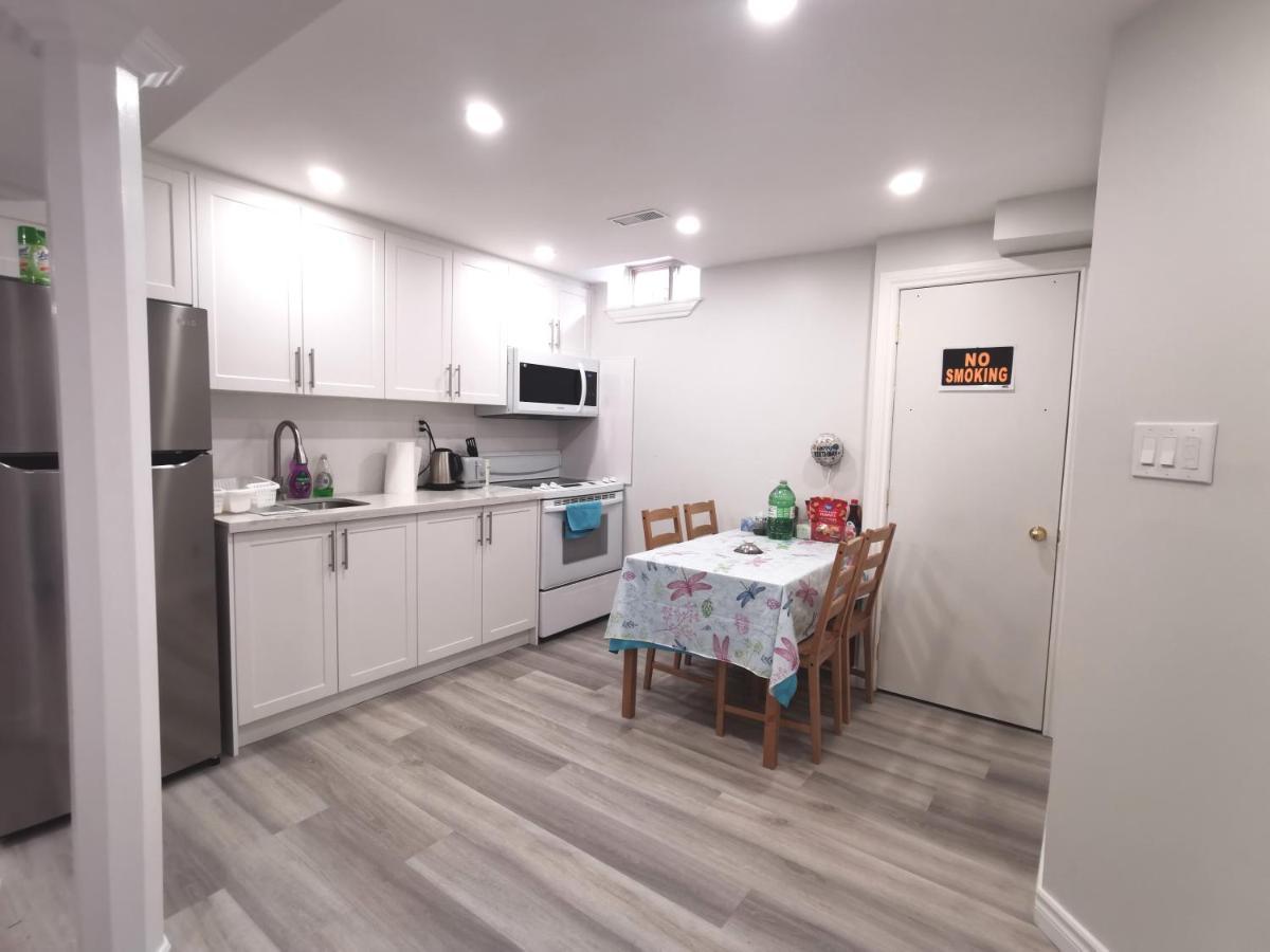 Perfect Location Comfort Private House Lower Level 2 Bedroom Unit 密西沙加 外观 照片
